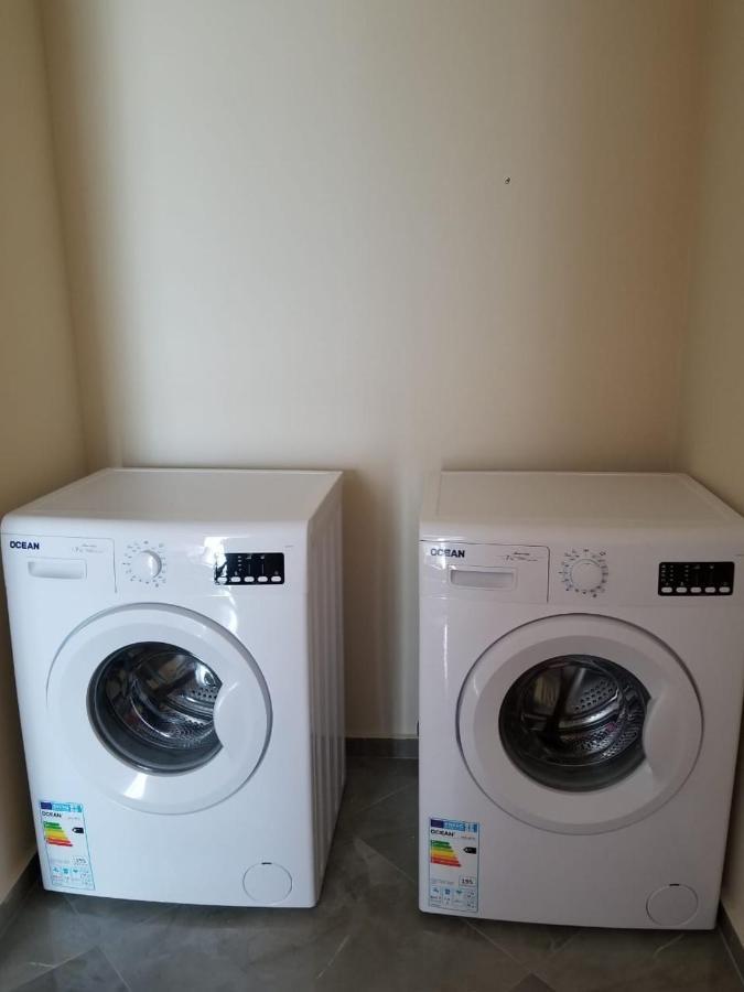 Brothers Lr Sarandë エクステリア 写真